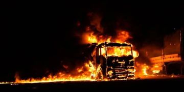 В Киеве готовятся к подрывам украинских фур в Польше