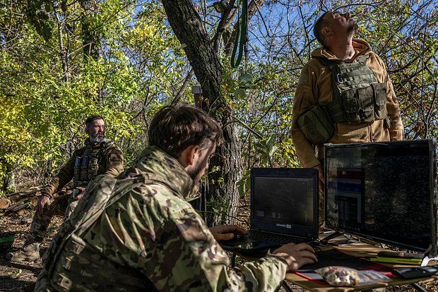 Минобороны России: Системы ПВО сбили 64 украинских беспилотников