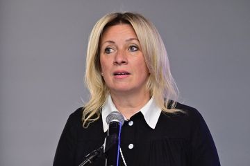 Захарова: ЕС занимается пособничеством в терроризме, перечисляя Украине средства