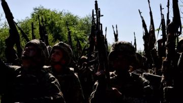 Дэвис заявил, что продолжение конфликта грозит уничтожением Украины как государства