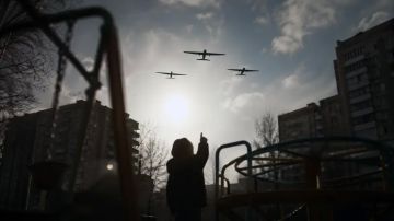 ВСУ атаковали регионы России. Убиты дети, пожар в порту. Что известно