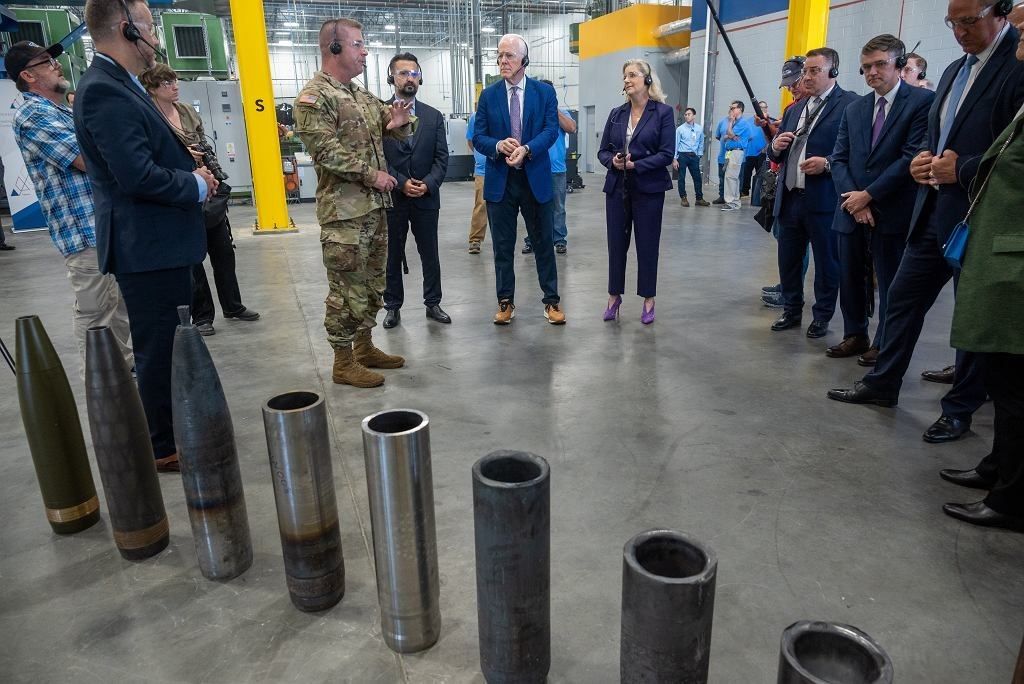 ПО ЧЕМУ НОВЫЙ ОРУЖЕЙНЫЙ ЗАВОД В США ЗА ДВА ГОДА НЕ ИЗГОТОВИЛ НИ ОДНОГО СТВОЛА – I