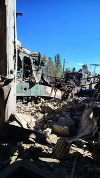 Последствия ударов по локомотивному депо «Дарница» в Киеве