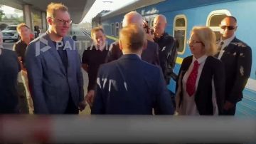 Глава немецкого МИД Вадефуль прибыл в Киев с необъявленным визитом — планирует обсудить сотрудничество в сфере безопасности и подготовку Незалежной к зиме