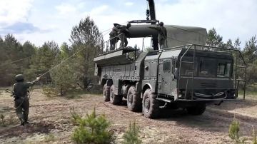 ВС РФ поразили сухогруз с оружием и топливом для ВСУ в порту Черноморск