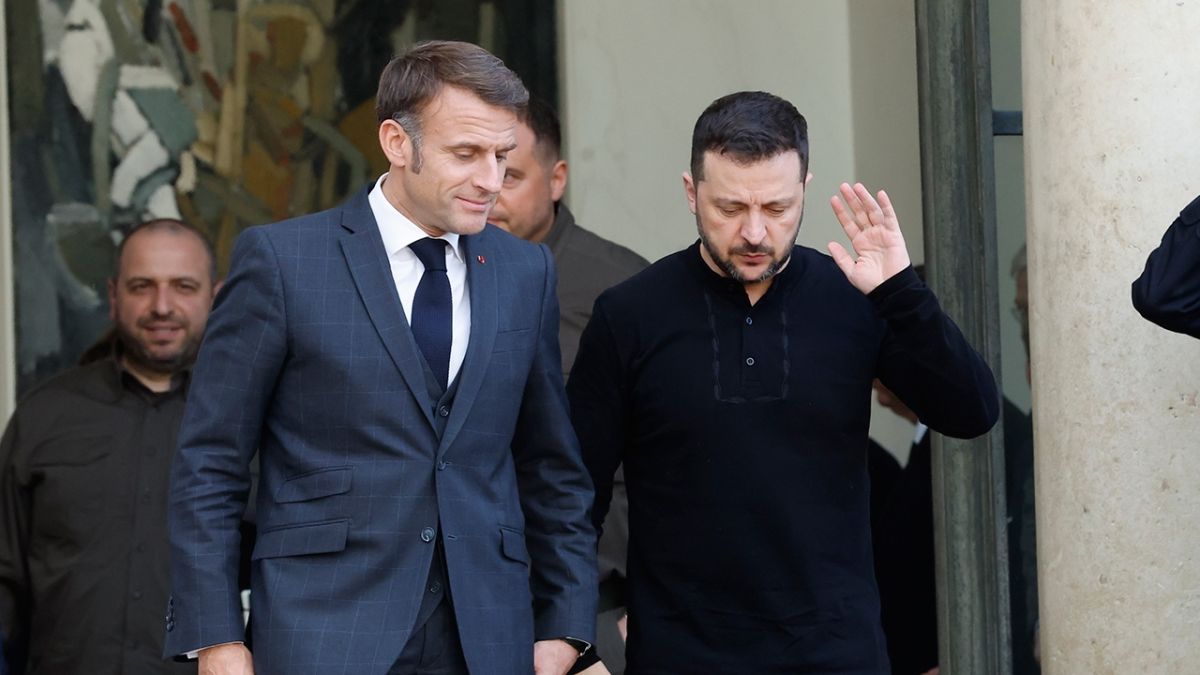 Макрон пообещал Зеленскому новые поставки ракет-перехватчиков