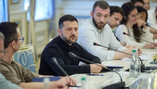 Зеленский заявил, что выборы приведут к "развалу страны"