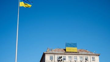 В Киеве предложили изменить название площади из-за «русского звучания»: разница в двух буквах
