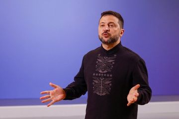 Зеленский раздал государственные награды президентам и премьер-министрам