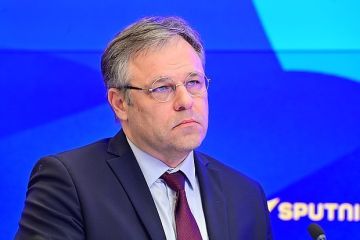 Мирошник заявил, что Зеленский нуждается лишь в еще большем количестве денег Запада
