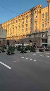 Скандал в Киеве: ради "беспилотного парада", устроенного на Крещатике, всушников на фронте оставили без дронов