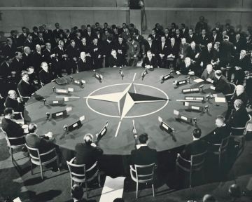 24 ������� 1949 ���� ������� � ���� ���������� ������� �� ����������� ���� � ���� �� ��������� ��� �������� �����