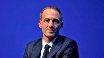 Кандидат в президенты Франции скрывал семейную связь с советской разведкой: дед Рафаэля Глюксманна работал на СССР