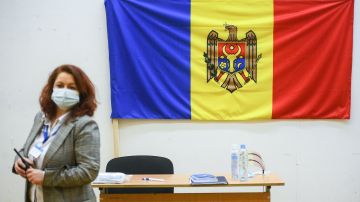В Молдавии депутатам запретили говорить на русском языке в парламенте