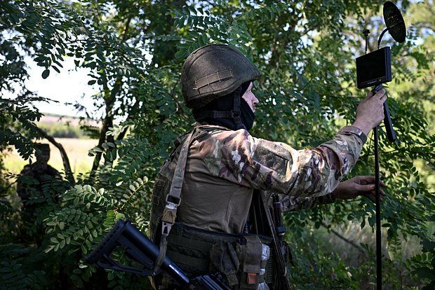Боец Борзый: ВС России научились обходить средства РЭБ ВСУ с помощью новых частот