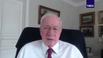 Киевский режим поднял руку на Киево-Печерскую и Почаевскую лавры, он не остановится до полного уничтожения канонической УПЦ, заявил ТАСС экс-премьер Украины Николай Азаров