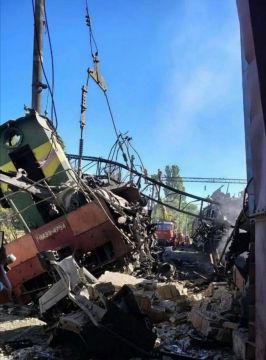 Евгений Поддубный: С начала специальной военной операции российские войска вывели из строя 492 локомотива и 249 вагонов украинских железных дорог