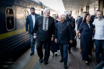 Глава ЕС, президенты Молдавии и Эстонии, а также мэр Лондона и премьер Люксембурга прибыли в Киев