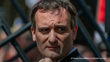 Филиппо подверг критике решение властей осветить Эйфелеву башню цветами флага Украины