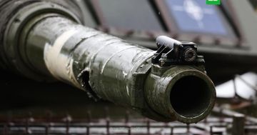 NYT: западные танки за $10 млн оказались бесполезны на Украине из-за дронов
