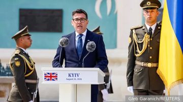 Подарок Лондона на 35-летие «незалежности» Украины подставляет ее под новые удары ВС России