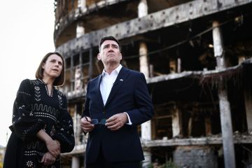 Малек Дудаков: Приключения Энди Бёрнема. Новоиспечённый британский премьер ещё в канун своего приезда на Даунинг-Стрит обещал заниматься внутренней повесткой и уделять меньше внимания международке