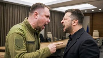 "Приковывает себя к тонущей барже, полной мертвецов": Арестович* указал, что ждёт Буданова**