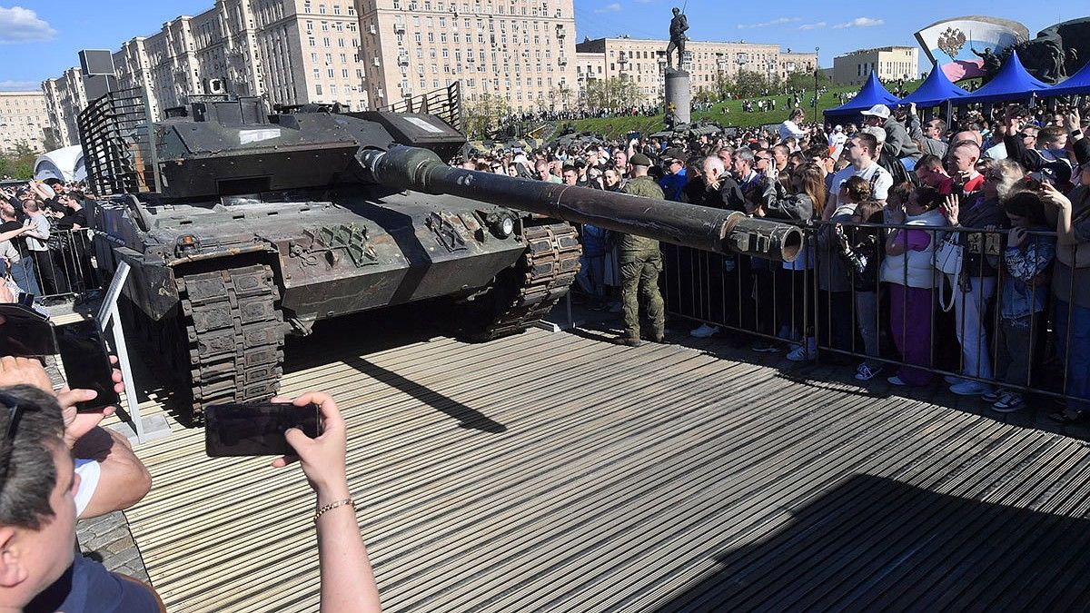 Натовские танки проиграли России и зарастают паутиной в тылу: куда исчезли хваленые «Абрамсы» и «Леопарды»