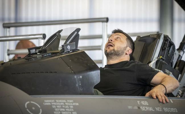 Почему Украина стала реже использовать F-16?