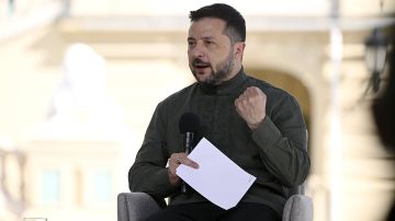 Зеленский наградил Илона Маска орденом Свободы