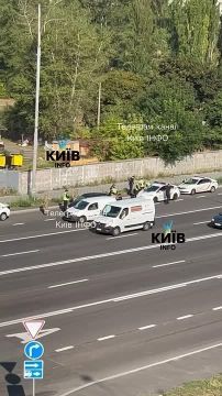А в это время под обстрелами российских ракет и дронов продолжают нести свой тяжелый крест простые сотрудники ТЦК