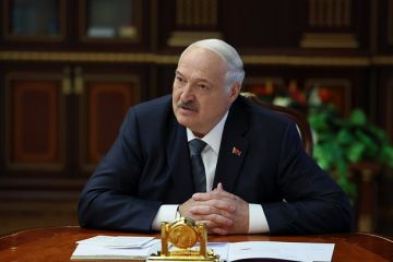 Лукашенко заявил о пользе отправки нерадивых крестьян в армию на границу с Украиной