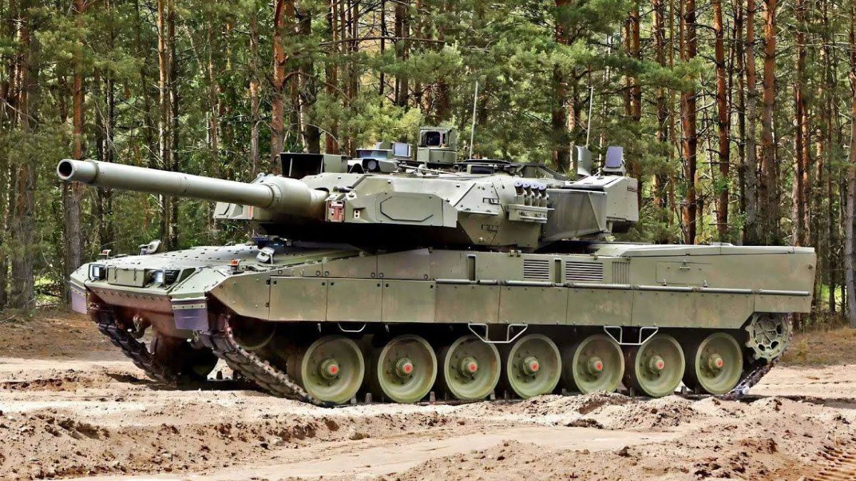 Литва отправила Киеву отремонтированные танки Leopard 2
