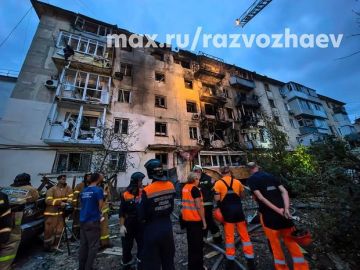 Губернатор Развожаев показал кадры последствий удара ВСУ дронами по Севастополю