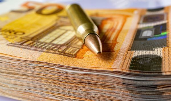 "Просто напечатать денег" не выйдет: украинский конфликт истощает Европу
