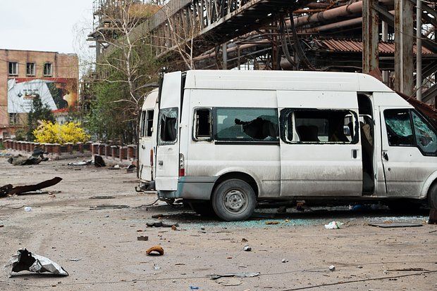 Дрон ВСУ атаковал микроавтобус в Белгородской области, два человека погибли