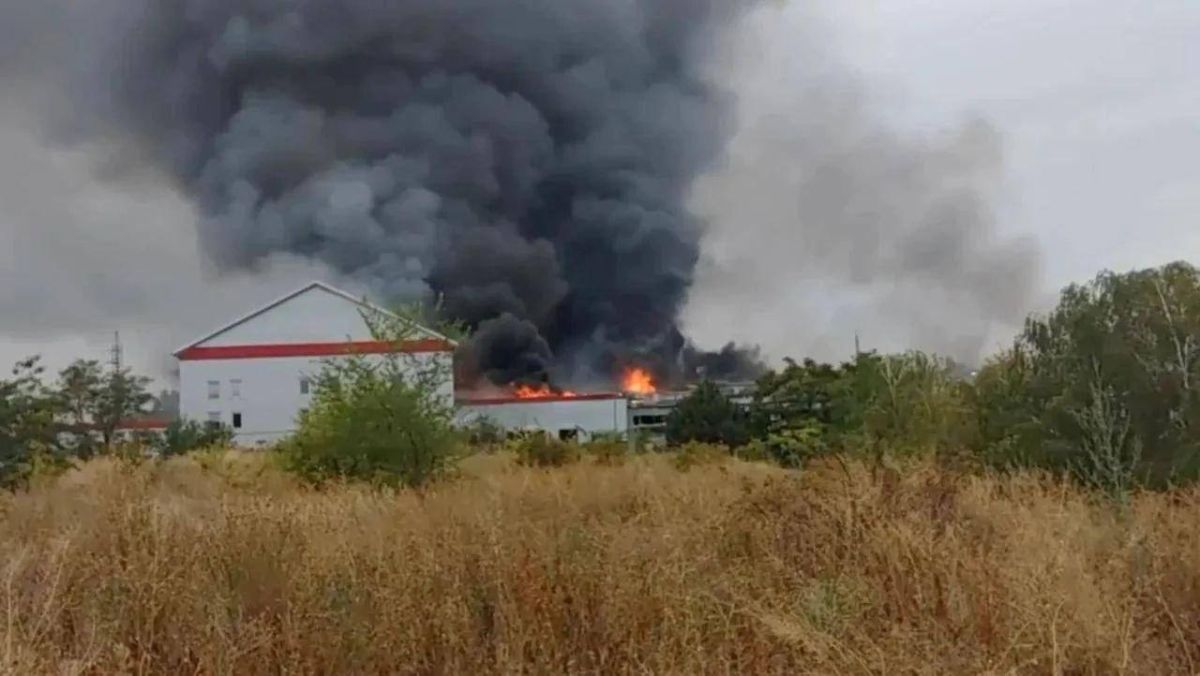 Олег Царёв: Пишут об уничтожении в Запорожье завода по производству и розливу водки «Хортиця»