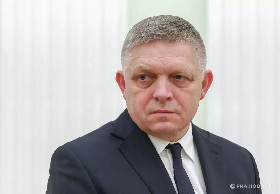 ЕС совершает критическую ошибку, поддерживая боевые действия на Украине, заявил Фицо