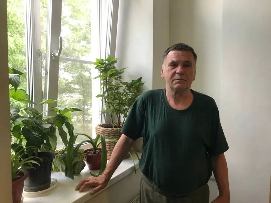 «Я — русский».
.
Так говорит о себе подопечный церковного приюта «Тёплый приём» Владимир Кузнецов