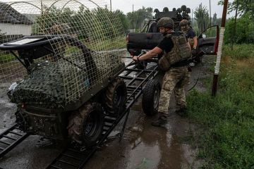 Депутат Колесник: У Зеленского есть крайняя возможность вывести войска из Донбасса