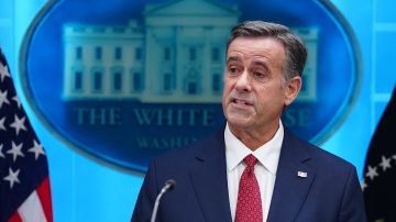 В США раскрыли детали переговоров с главой ЦРУ в Москве: Рэтклифф якобы предлагал встречу Путина, Трампа и Зеленского