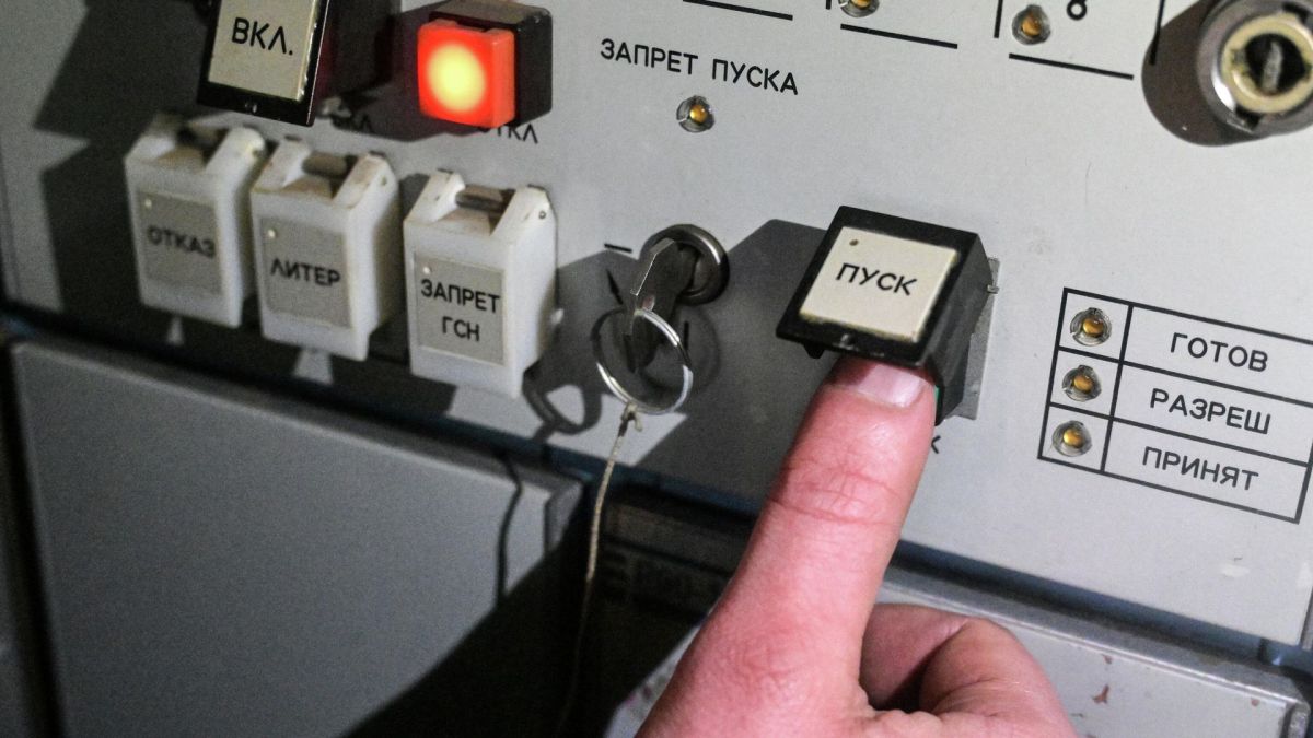 ВС РФ поразили транспортно-логистический центр "Пирогово" в Киевской области