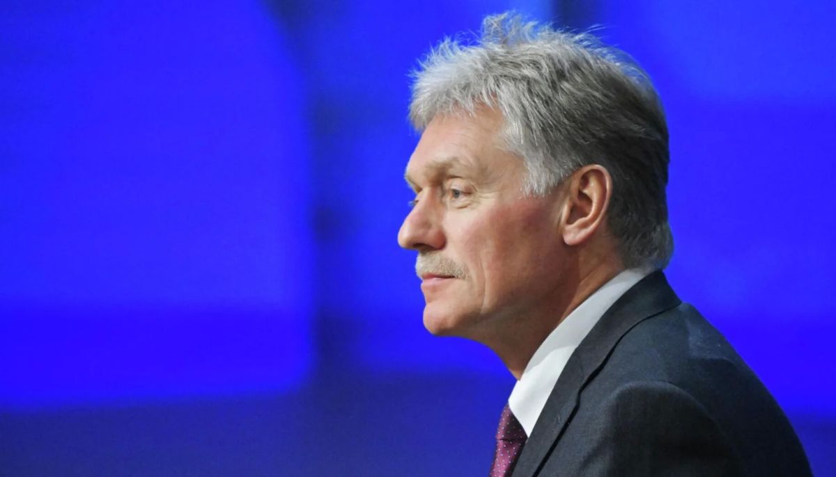 Песков назвал «известной забавой» теории заговоров и спекуляции вокруг контактов спецслужб