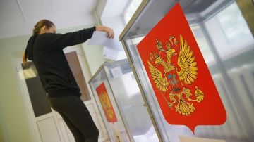 СВР: ни Киев, ни эмигранты-русофобы, ни Запад не помешают провести выборы