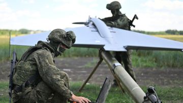 Три логистических центра и сухогруз: ВС РФ нанесли поражение объектам на Украине, используемым в интересах ВСУ