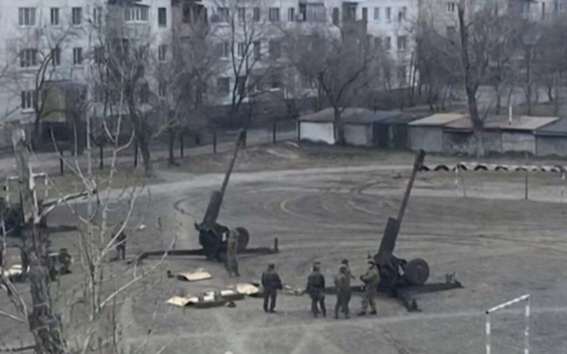 Экс-трошник и офицер Генштаба ВСУ на пальцах объясняет, почему склады с БК и дальше будут размещать в жилых кварталах: