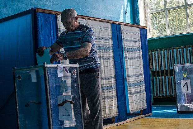 «Резидент»: Офис Зеленского рассматривает сценарий проведения президентских выборов