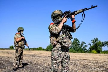 Российские войска ударили по предприятиям ВПК и ТЭК в Киеве и области, сообщили в Минобороны