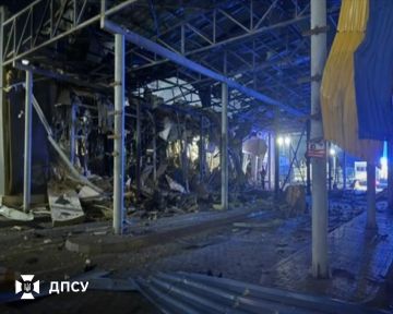 Два майора: Ночью сгорел украинский пункт пропуска "Орловка" на границе с Румынией