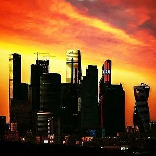 Сергей Колясников: Коллеги в мельчайших подробностях подсчитали, столько в России и на Украине уничтожено складских площадей: